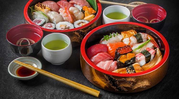 Prelibatezze di sushi